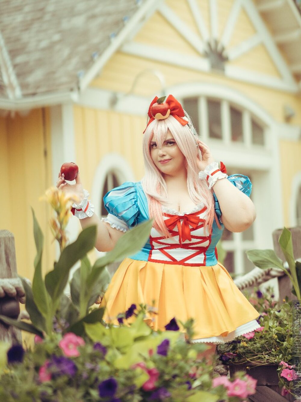 Princess Apple Super Sonico Cosplay Costume (Plus Size)